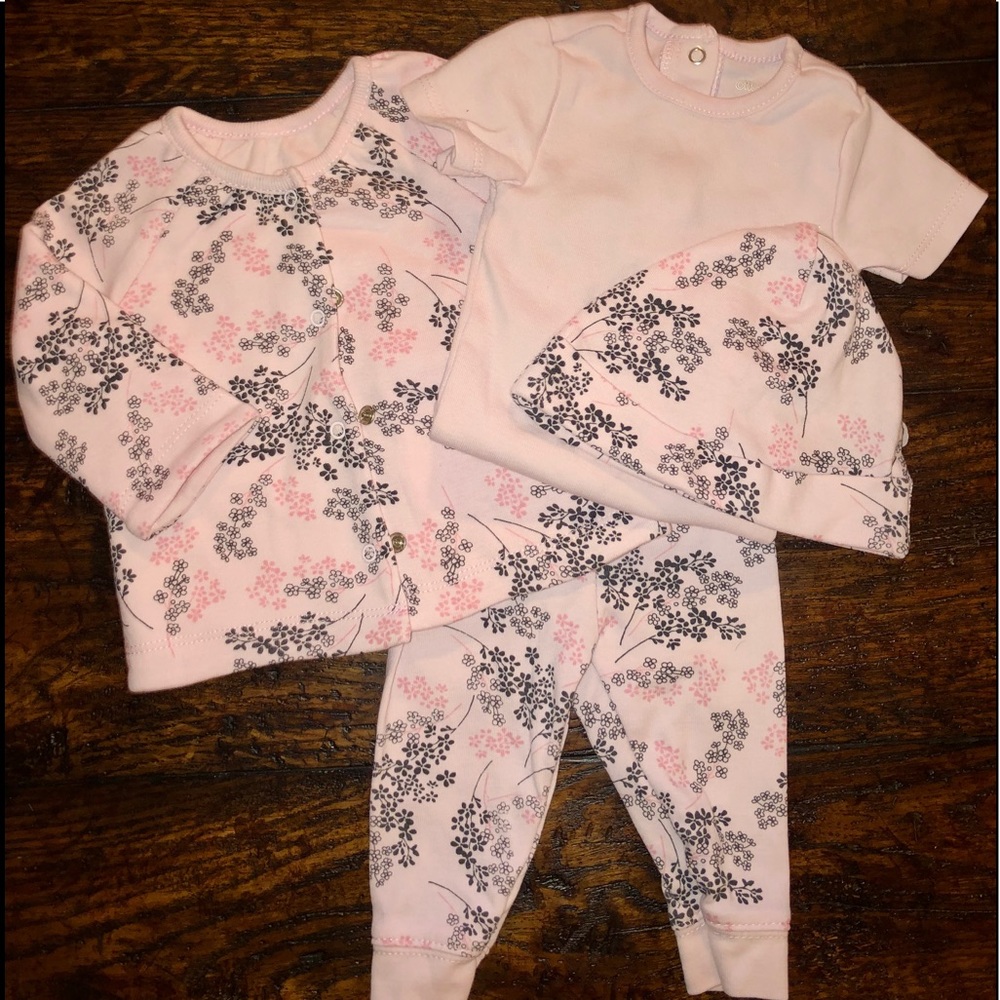 Offspring 4 pc set!💗